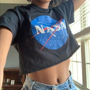 Cropped NASA Shirt